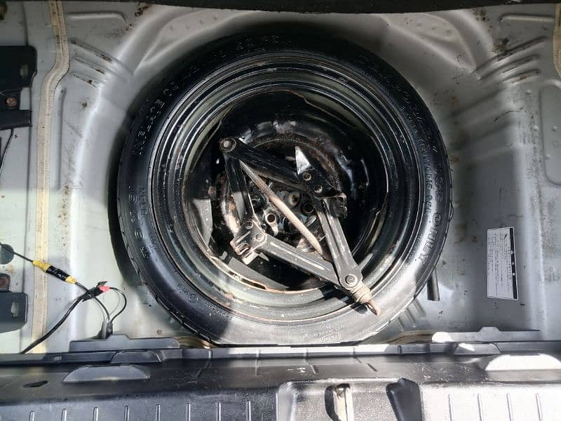 Toyota Vitz 2007 14