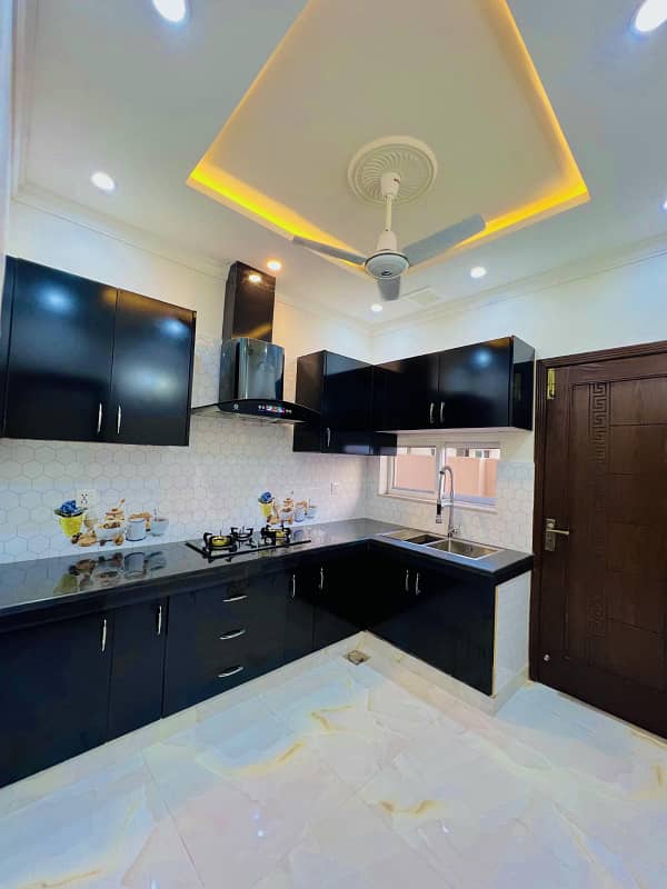 5 Marla Full House Available For Rent In Dha 9 Town C Block5 7