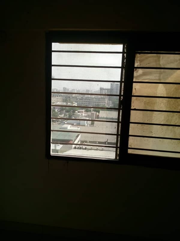 Prime Location 1100 Square Feet Flat In Beautiful Location Of North Nazimabad - Block M In Karachi 4