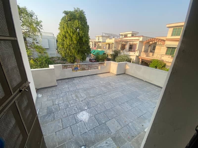 10 Marla Beautiful House for Rent in Indus Block, Dc Colony Gujranwala. 5