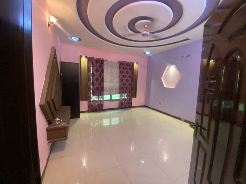 10 Marla Beautiful House for Rent in Indus Block, Dc Colony Gujranwala. 7