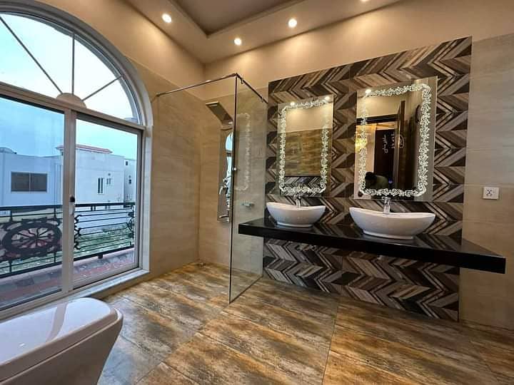 5 MARLA MODERN DESIGN HOUSE AVAILABLE FOR RENT IN DHA 12