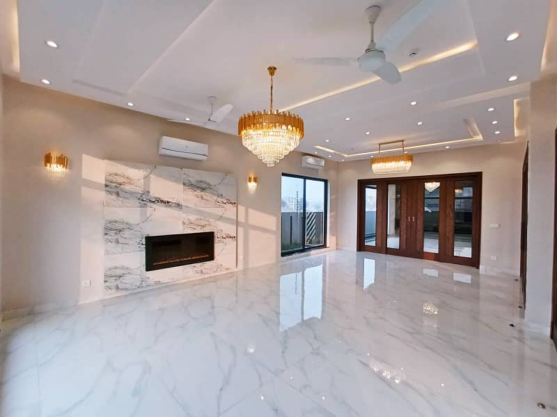 One Kanal Gorgeous Bungalow Situated At Most Prime Location DHA Lahore 8