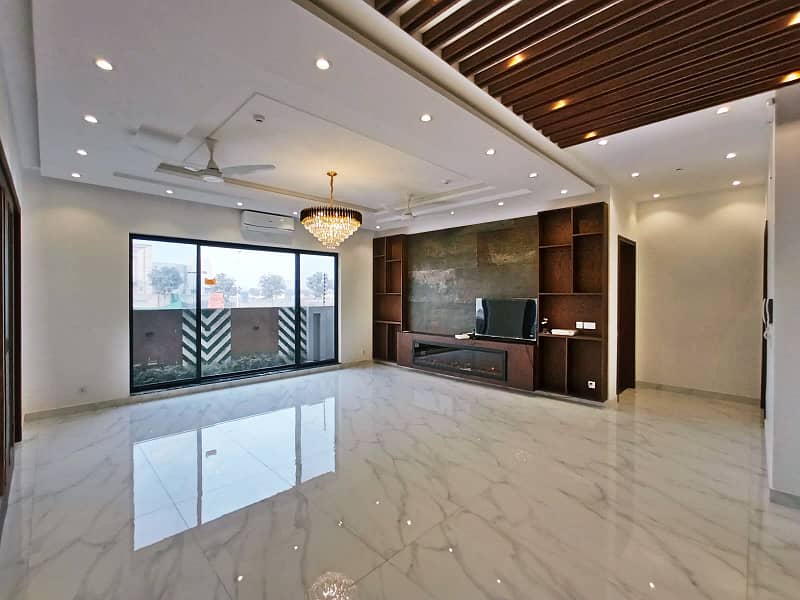 One Kanal Gorgeous Bungalow Situated At Most Prime Location DHA Lahore 10