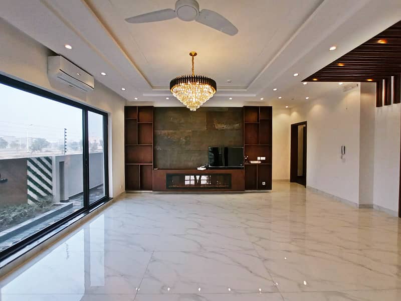 One Kanal Gorgeous Bungalow Situated At Most Prime Location DHA Lahore 11