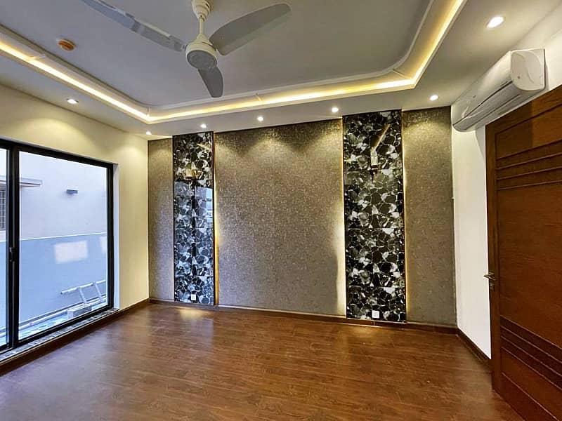 One Kanal Gorgeous Bungalow Situated At Most Prime Location DHA Lahore 19