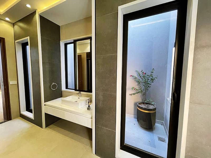 One Kanal Gorgeous Bungalow Situated At Most Prime Location DHA Lahore 26