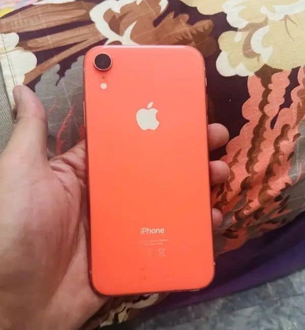 iPhone xr 64 gb factory unlocked face id ok Sim working 2