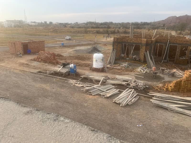 10 Marla Plot for Sale on 100 Ft Main Road G Block, Gulberg Residencia 1