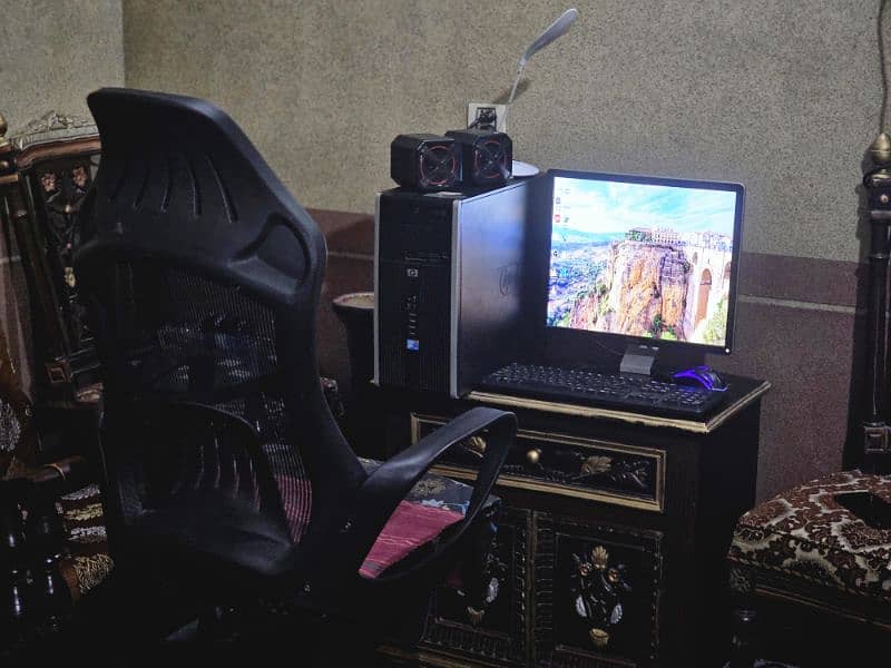 HP Desktop | 8GB RAM | 128GB SSD + 250GB HDD | 1GB Graphic Card 10
