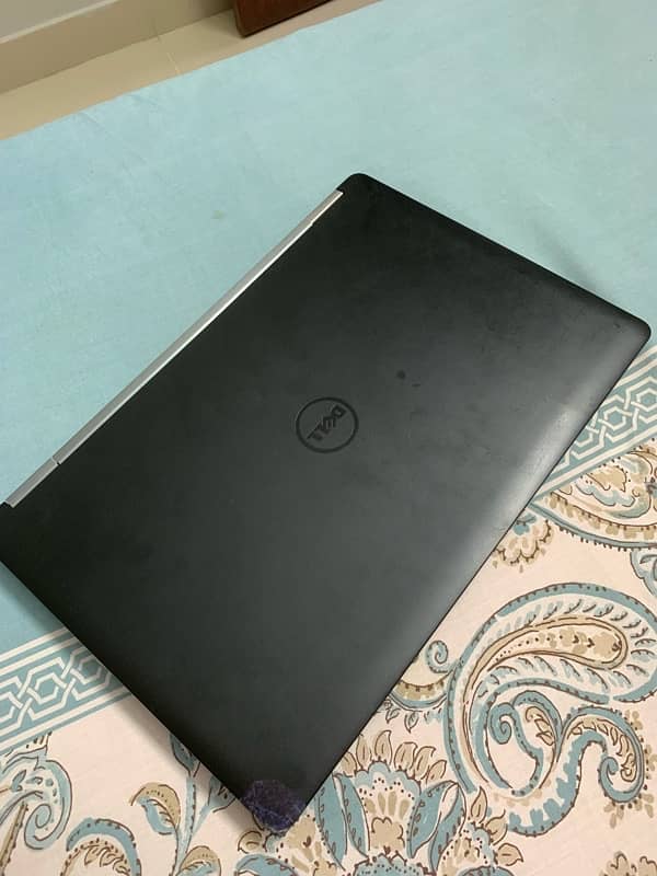 Gaming laptop dell latitude E5570 1