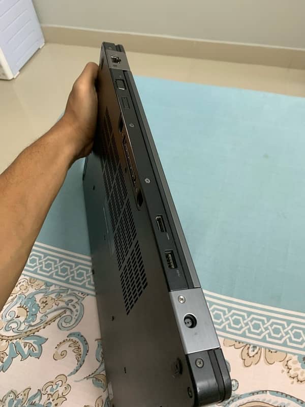 Gaming laptop dell latitude E5570 4