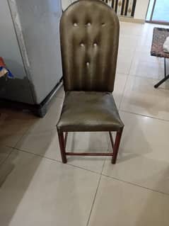Daing table wood