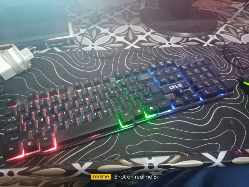 Dual monitor working + gaming PC for sale 2