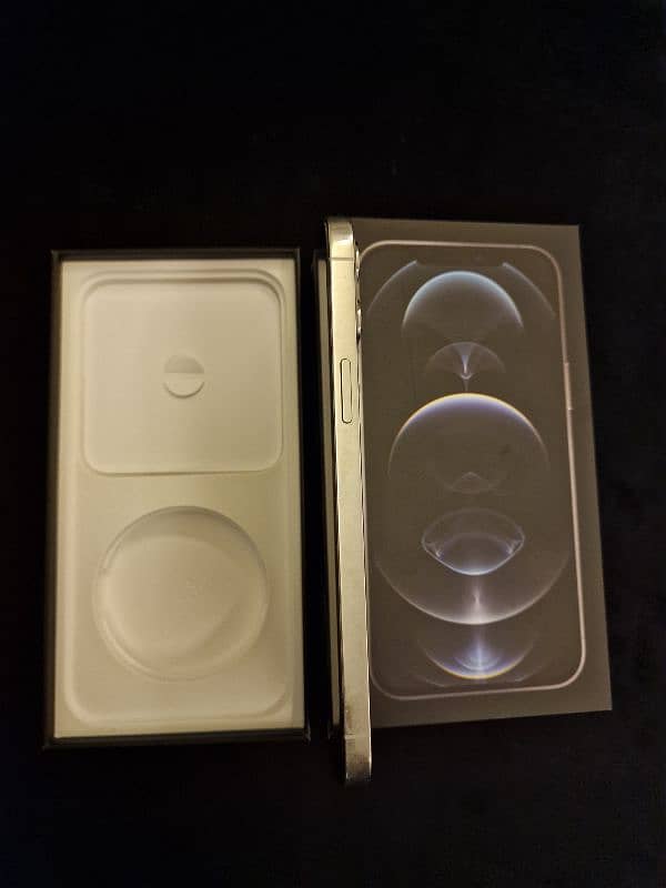 Iphone 12 pro max 128gb PTA Approved 2