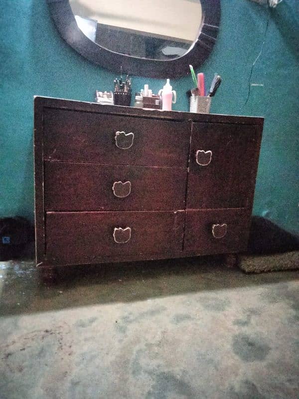 dressing table 1