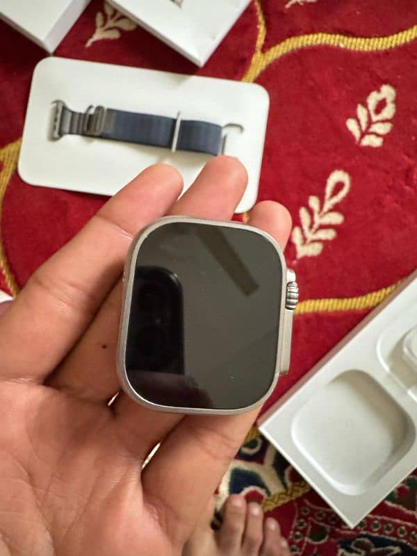 Model: Apple Watch Ultra 2 (latest edition). 3