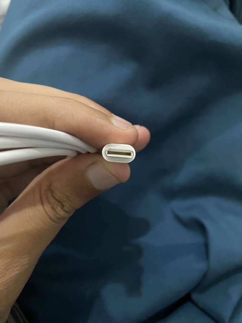 Iphone cable for sale 10/10 1