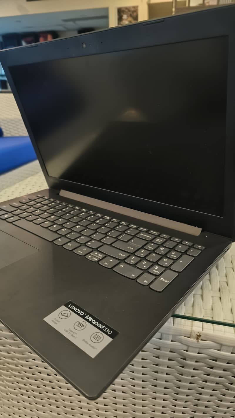 Lenovo i3 8th Generation 8gb DDR4 256gb SSD IPS Display 2