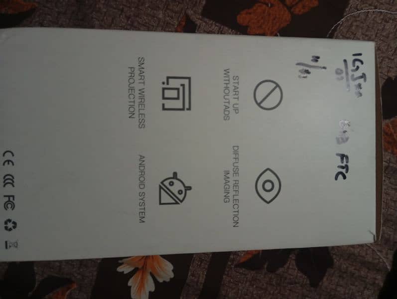 Senic Portable Android Projector | 1080p Full HD | Like New 4