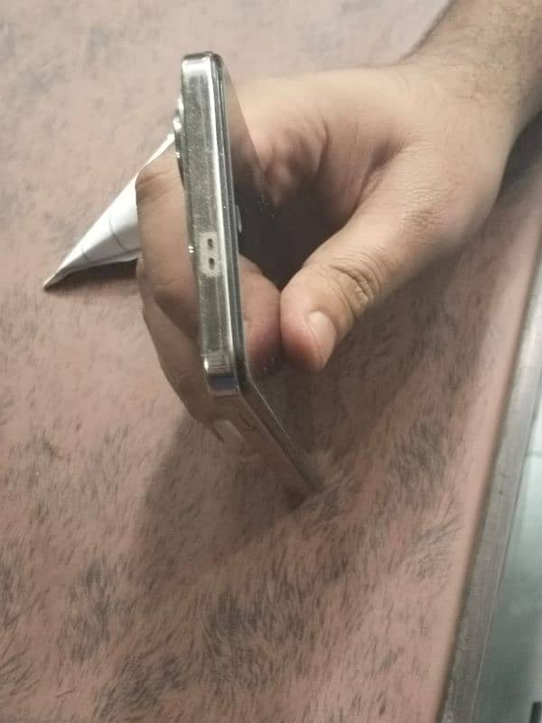 Infinix hot 40 pro 2
