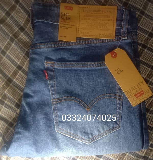 Levis pent 16