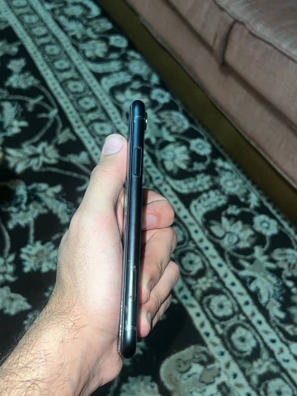 IPhone Xr 3