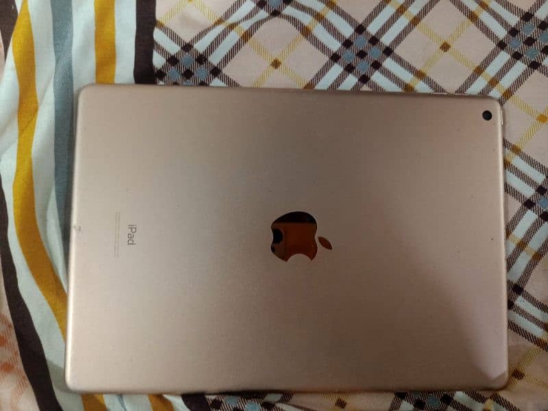 IPAD 7 Generation 1
