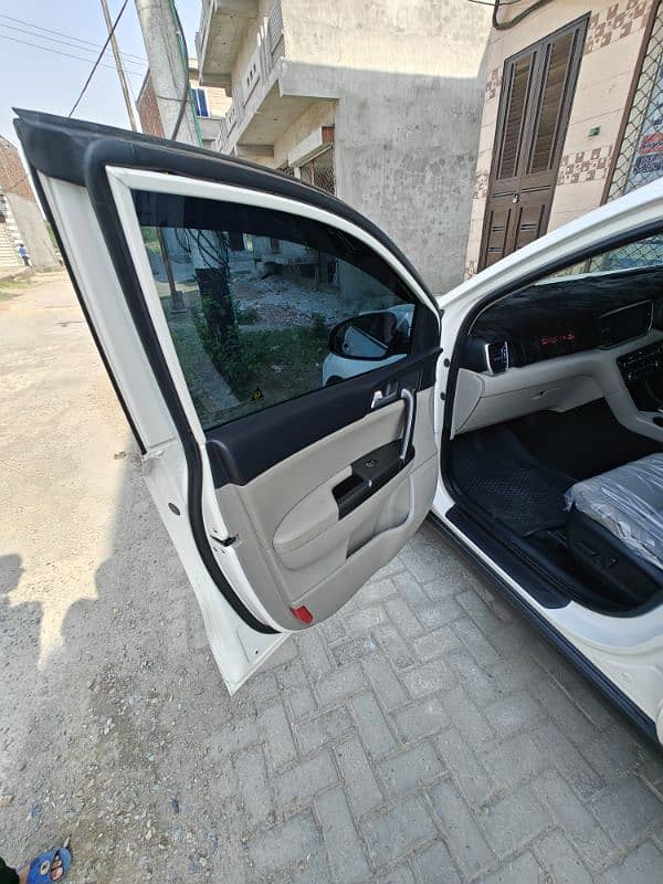 KIA Sportage 2024 AWD Total geniun in my own name 7