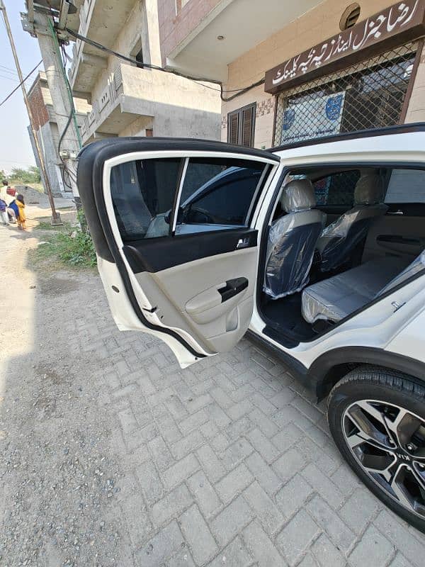 KIA Sportage 2024 AWD Total geniun in my own name 8
