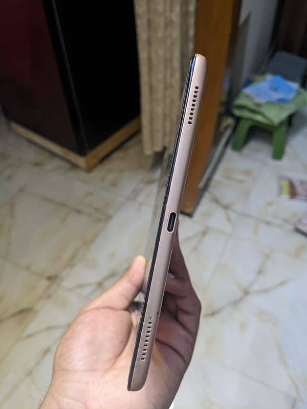 Samsung galaxy Tab A 2019 10.5 inch display 0