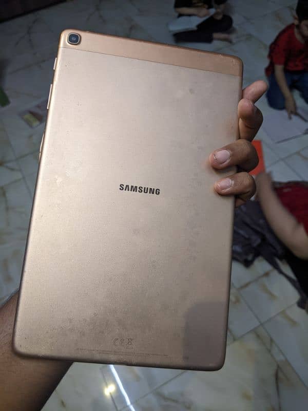 Samsung galaxy Tab A 2019 10.5 inch display 5