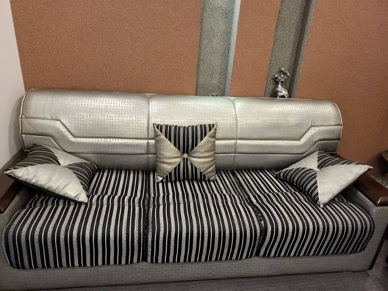 Sofa Set For Sale Immaculate Condition 2