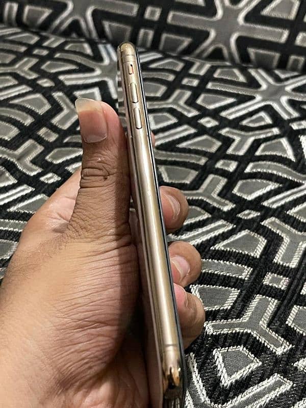 iphone xs max 2