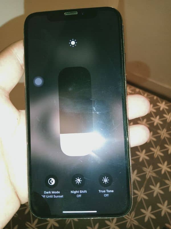 iPhone xs 256 LCD minor doubt front camera normal 1