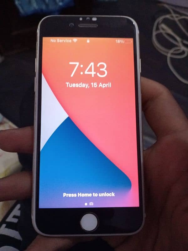I phone 7 32 gb finger print working jv 13