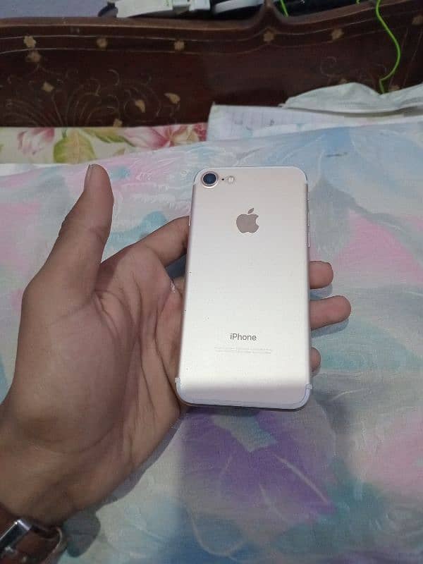 I phone 7 32 gb finger print working jv 19