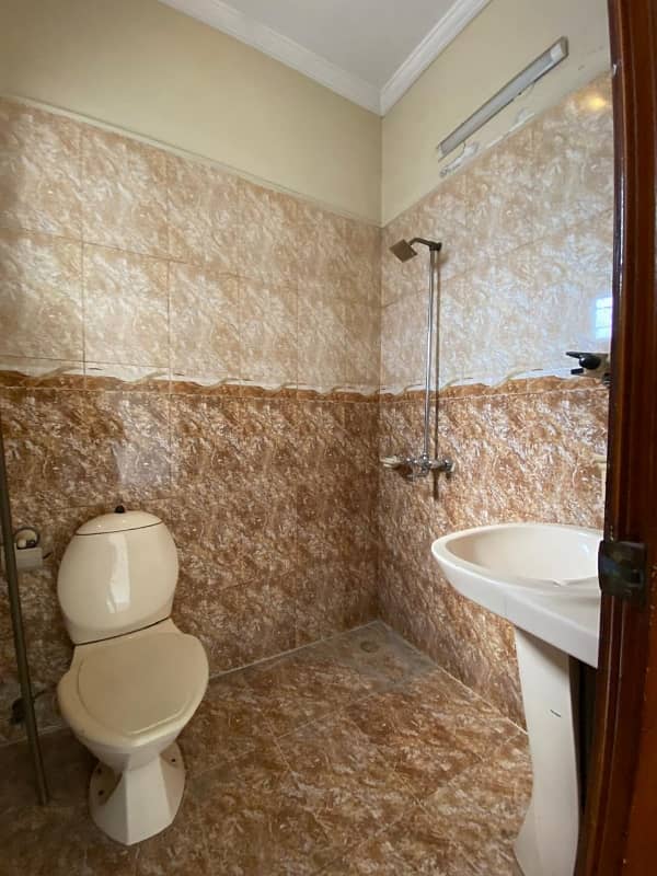 10 Marla Neat Clean Cheap Price 4 Beds House For Sale In Phase 2, Block S, DHA. 5