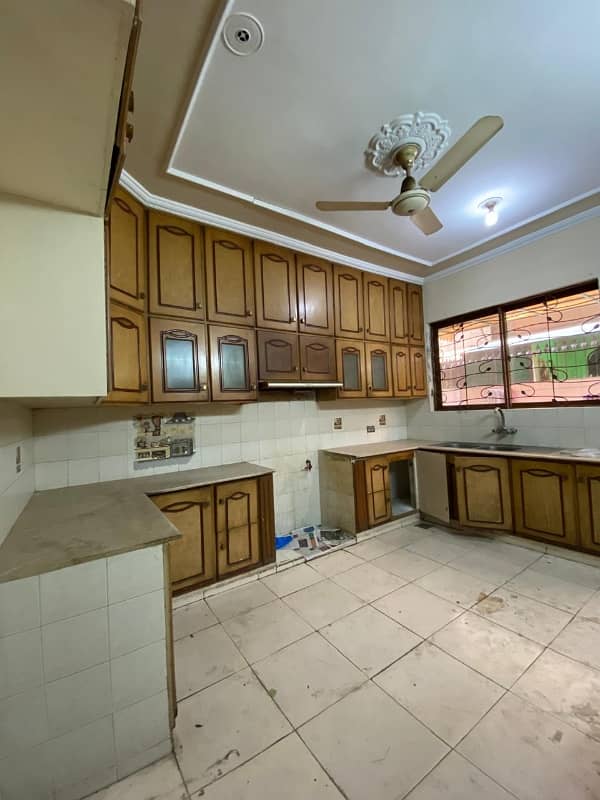 10 Marla Neat Clean Cheap Price 4 Beds House For Sale In Phase 2, Block S, DHA. 13