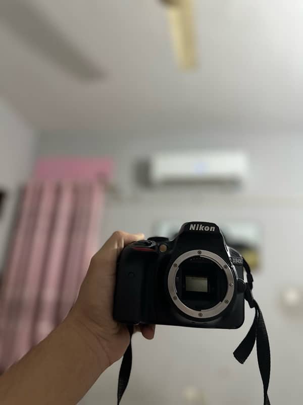 Nikon D3400 with 2 lens 18-55 and 55-200 3