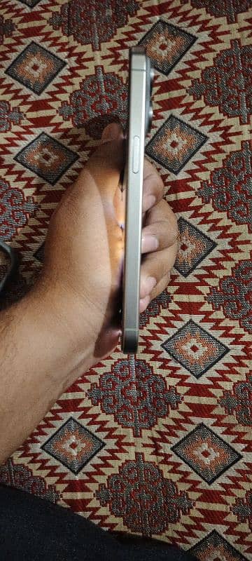 iphone 15 pro max 256 natural titnium 10/10 condition battry health 86 2