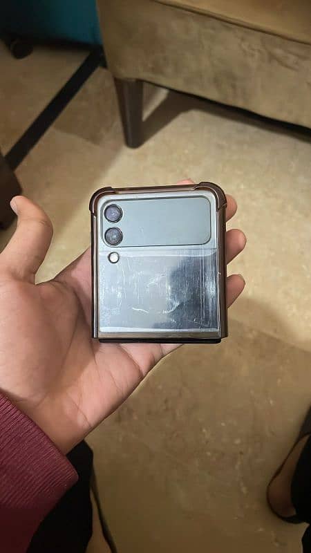 Z flip 3 0