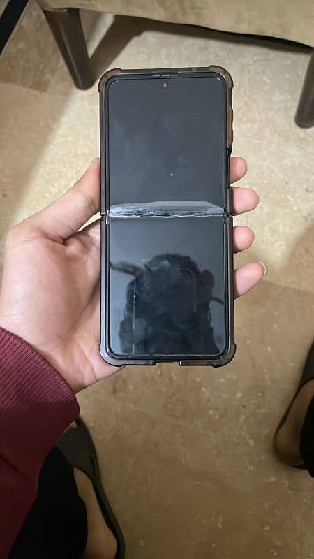 Z flip 3 2