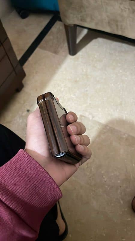 Z flip 3 3