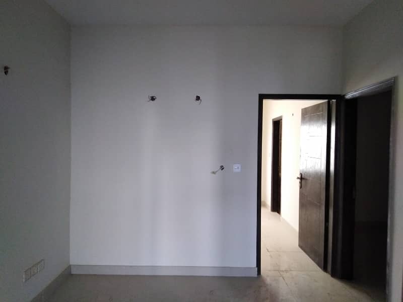 240 Square Yards Lower Portion For Rent In F-7 3