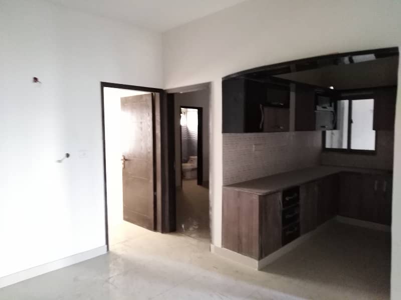 240 Square Yards Lower Portion For Rent In F-7 4