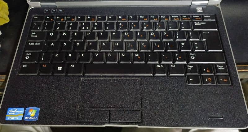 Dell latitude E6230 1