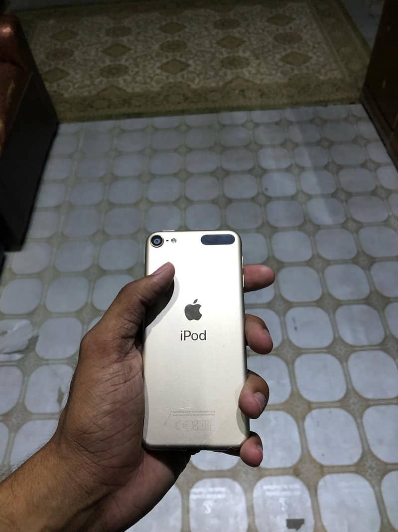iPod 7th Generation - 32gb 0