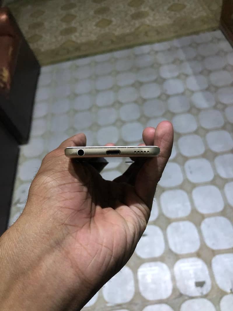 iPod 7th Generation - 32gb 2