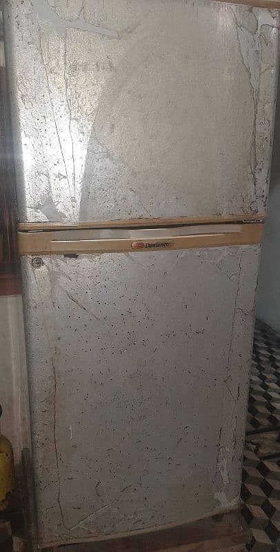 Dawlance Fridge large size Urgent sale 0